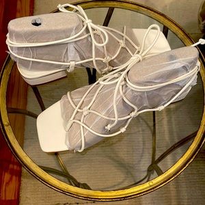 BRAND NEW Sam Edelman “Daffy” sandals “Bright White Leather”. Size 10.5